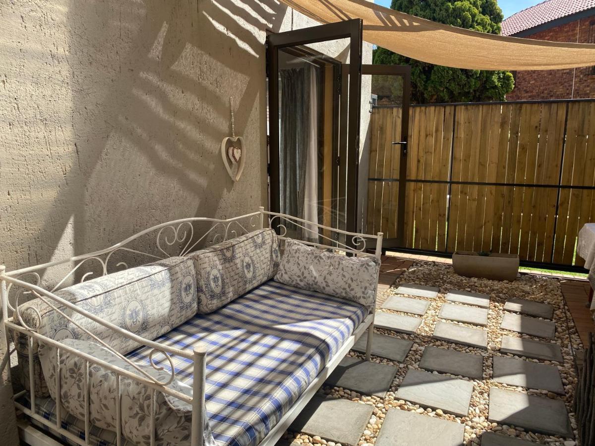 Favour Hotel Pretoria Luaran gambar